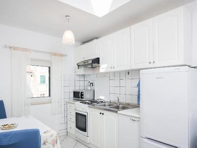 3AACD859B35AC6FC02335702E9111F91