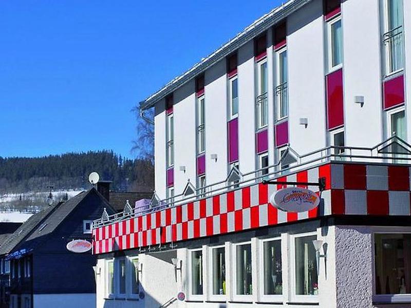 63DB3D3EC3D4AF04B994BD8F47862611