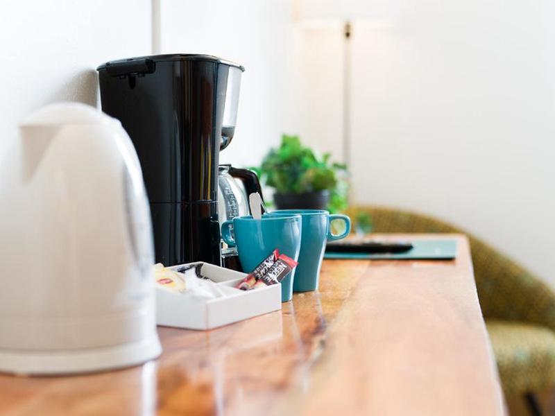 F0A1B37EDFB756003FA7EEDFF01E7903