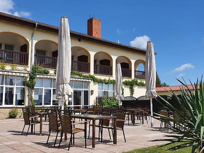 0F5AC43EC030413FEFB0BD26D3E54432