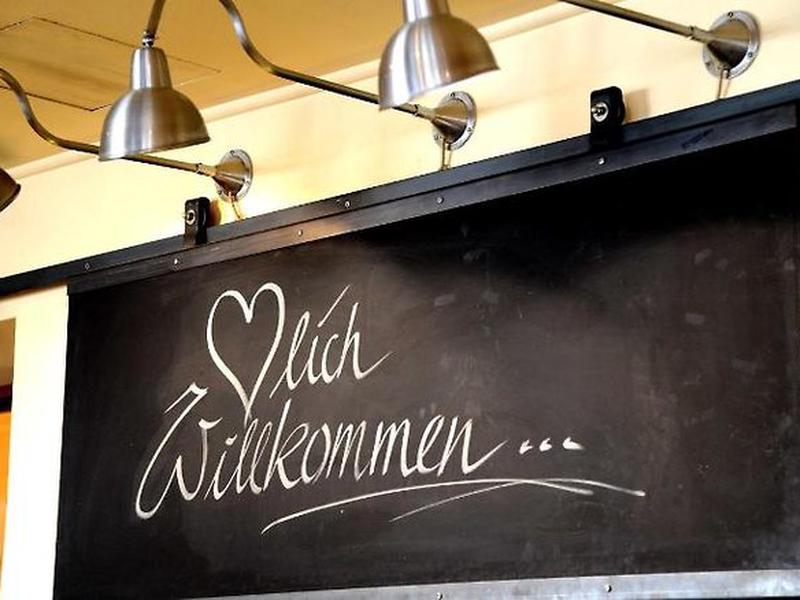 B726AA13A670C9DD2F350311160B348F