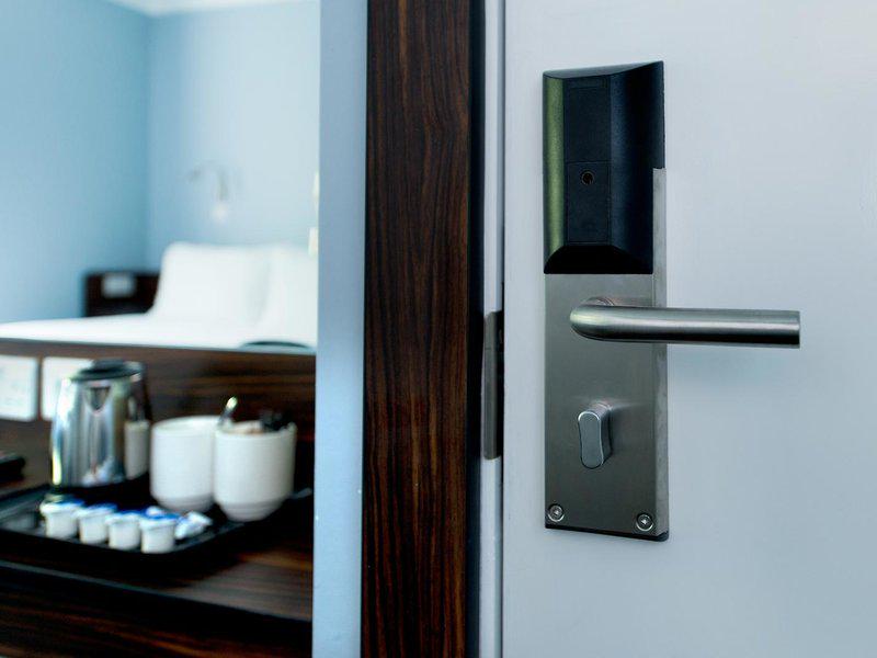 DC15E3188B60D68622A277FB615D4946