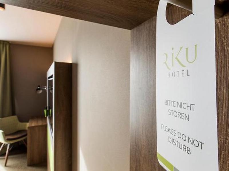 2773F5609D33CF249D7E01BEE88DB010