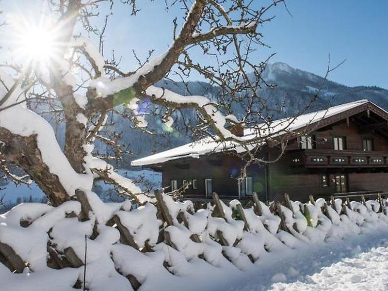 114E6EED28412552CB83F6178FF2BD33