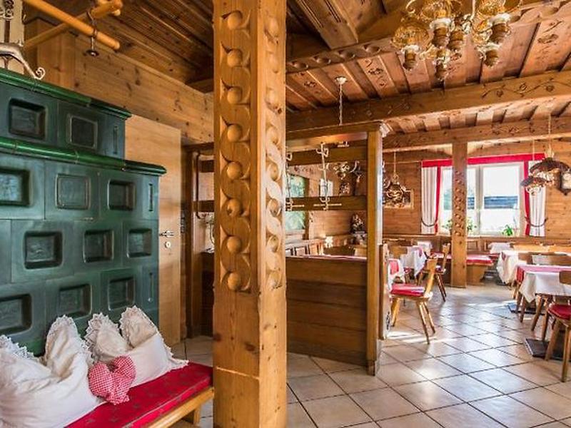 E9A25883629D09462F38CF26C4411E74