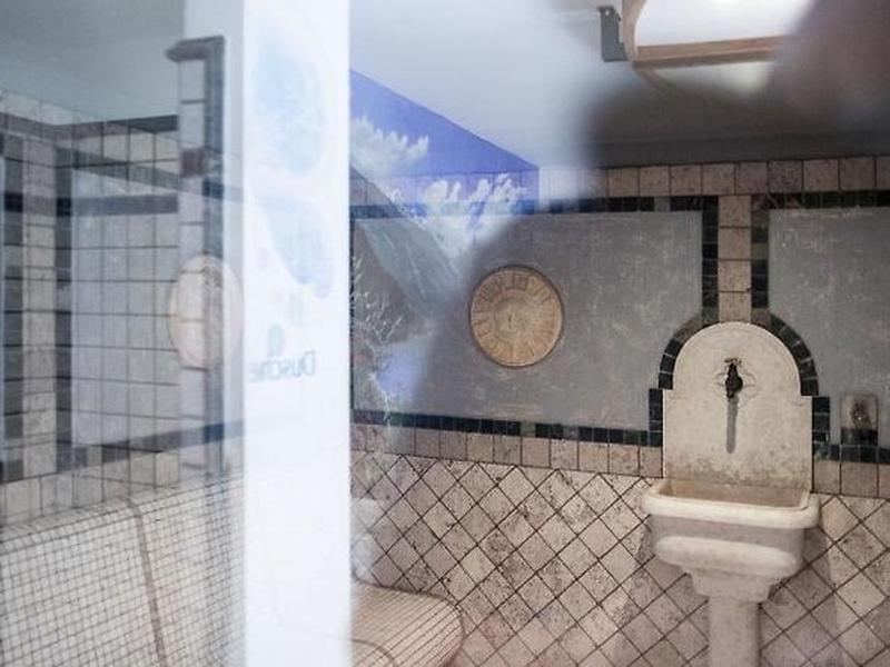 9C8AC06A27C0D78BE23DE4BE57AA25EC