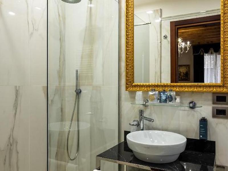 BA2B64CD6815CDF3AB77F0E56BAE526E