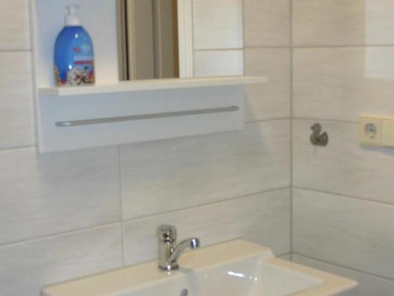 ACB505345D4924050E3031DCE74D2134