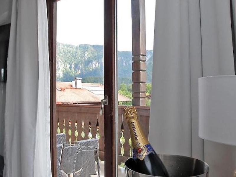 B490824E726DEB5CE99AD229EE7C822A