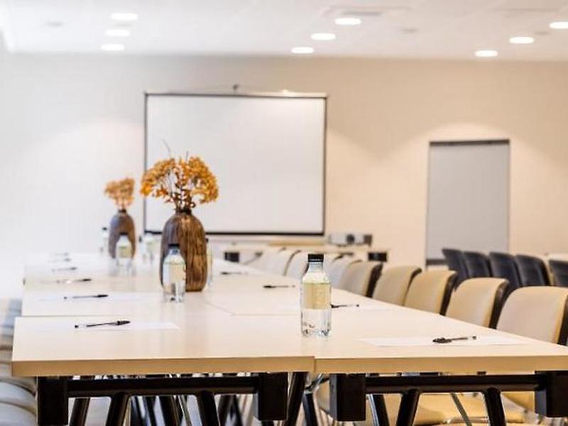 841BBCFD75EEF6F414943DF30B49C7B6