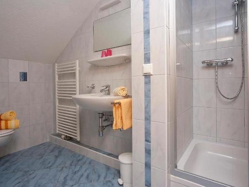 A489B4F4F4CA45EC3899215DF8A17FDC