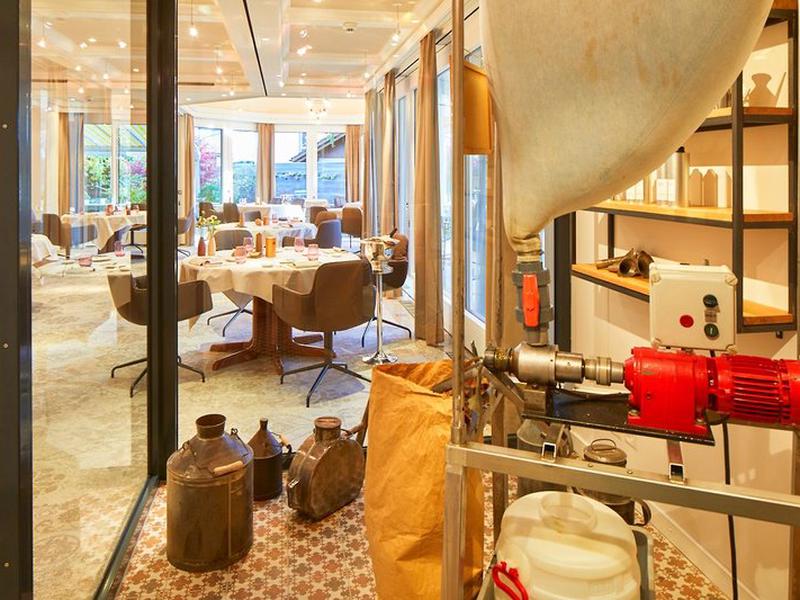 A5DE00C7B3947ABE1E9D773270417012