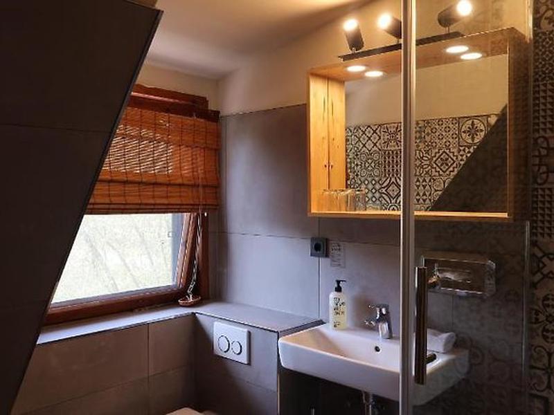 B5FC712F1A10C18318EEA24F38B2B24D