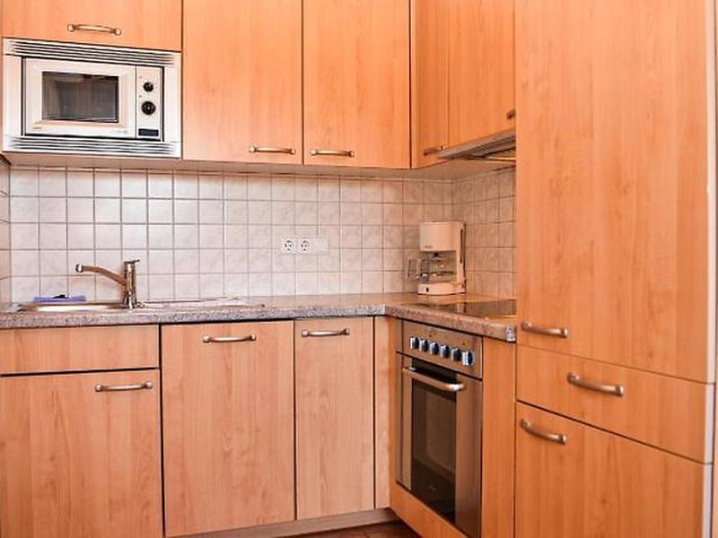 6279EE7AFF0FA46B2F22B4C807A58290