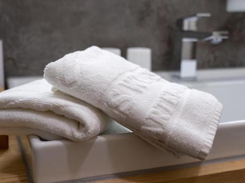 C2AF537E9C89B64E9D118082FA33BDAB