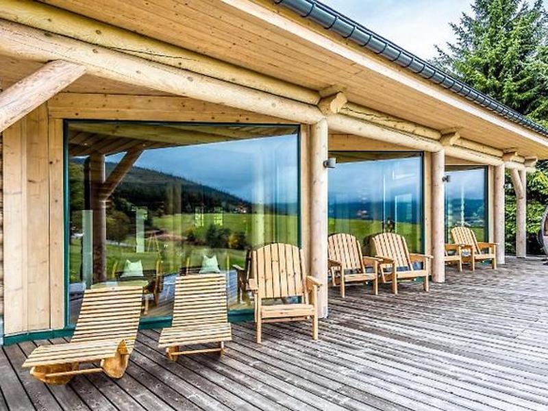 9F4587BBF41502506A9351225B6B131F