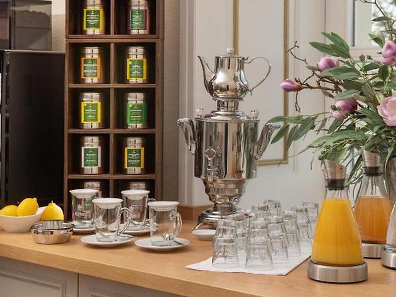 B3B531A94B27E6779F1218216614C616