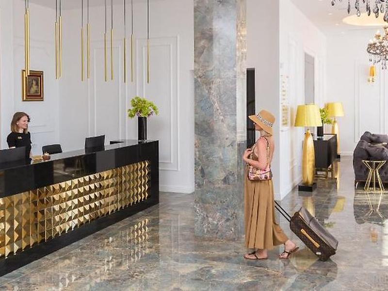 FC8618B04FAC3ECDC2C4F936F36E9099