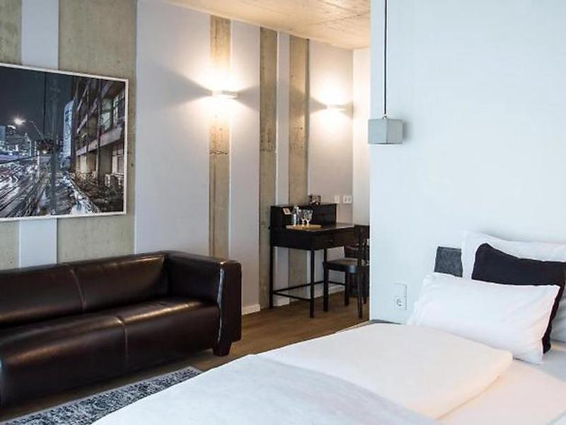 4A5C86AE634776C9230D159A35E61C72