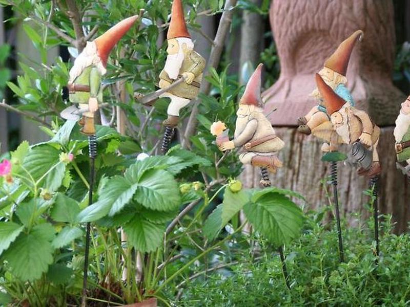 9483504A25F0472880D28F0E2BD37C53