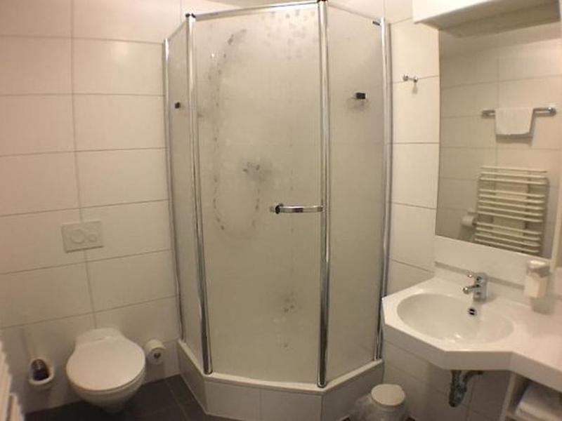 665835BEB50E09D4F33DB169860E1A5D