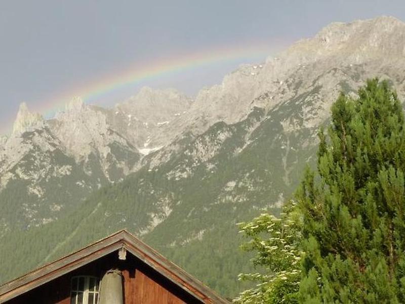 33F6C1B2962D38709D9605B983F4987E