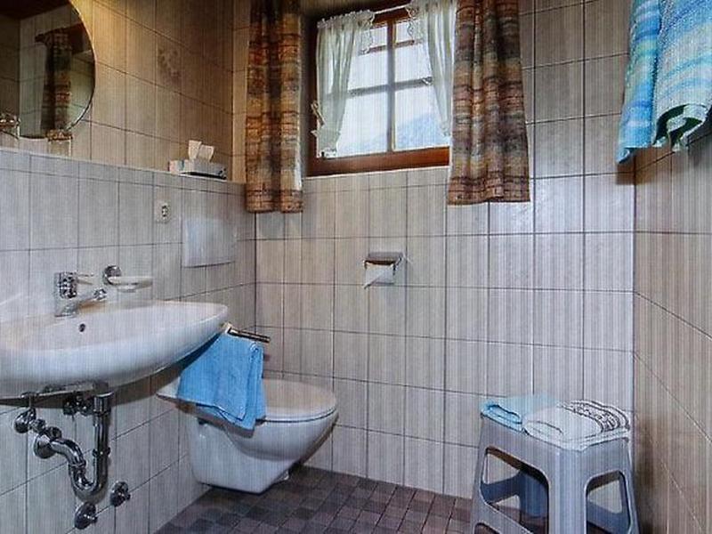 005708CB9B271AA8FA6E61CC54107CEC