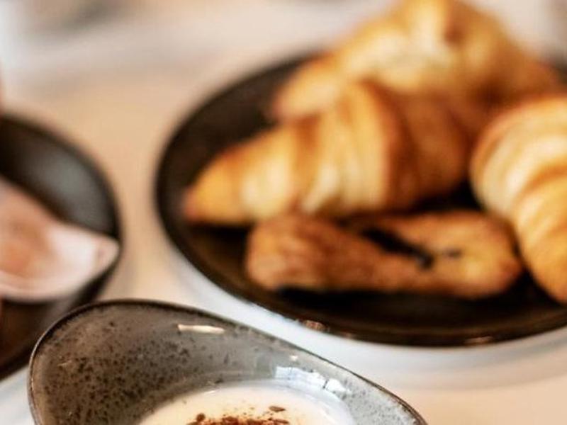 B4ED95BA1D2736872F9018C8D4FDAB14