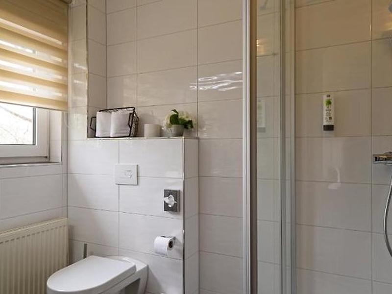 E9D63EF7B5908AC8DDD7A1B2E7D53575