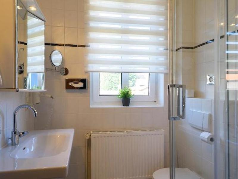 117F3683AE8BF2382EC72AFC6D34D001