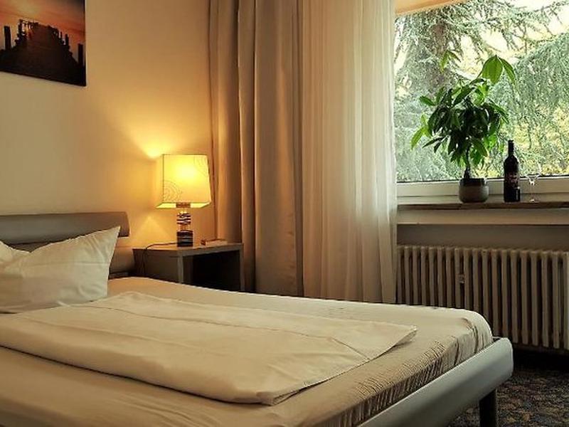 3E0DF5370D3CE6E9CBD29AA858047642