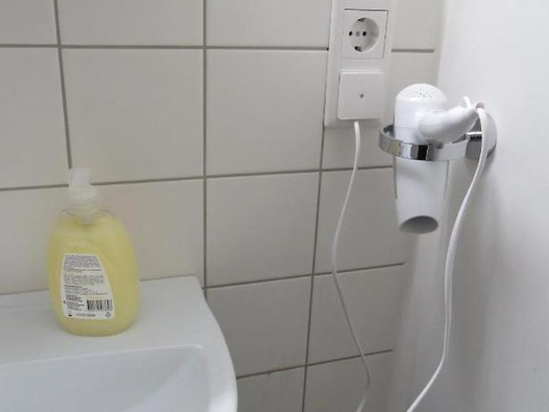 59BFAD453C0D88780F4D1900EA16A6E4