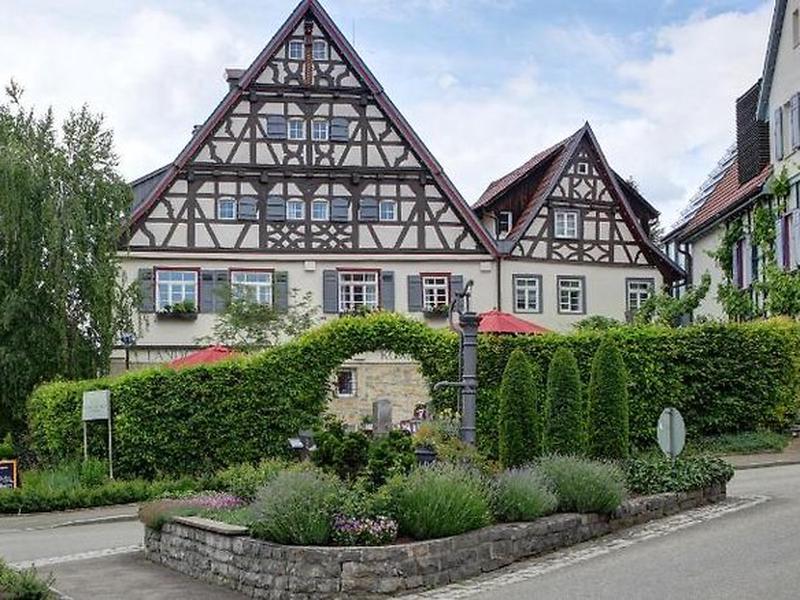 BDEA913B3806534F1386D3A8CA317649