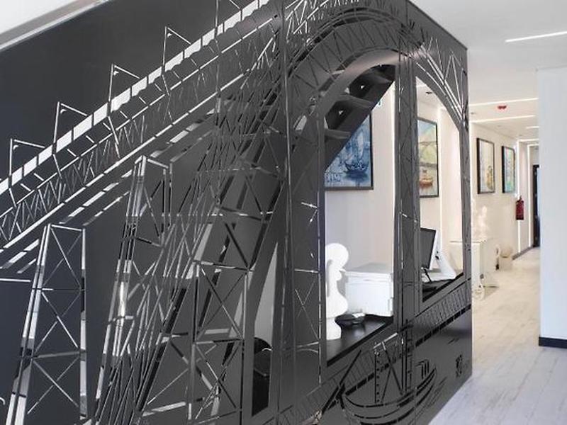 676698DC83F10E460F4CC27BF24CB758