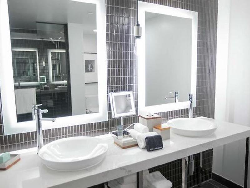 A24B90D7121AC652FF6C96229E6511EE