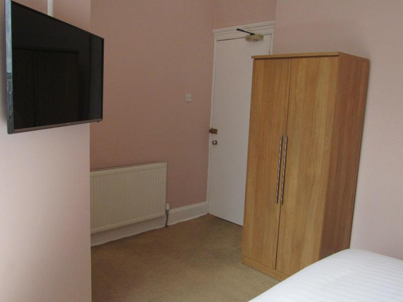 CA48B6F357B4EF639AF0DBBDC75BE1EE