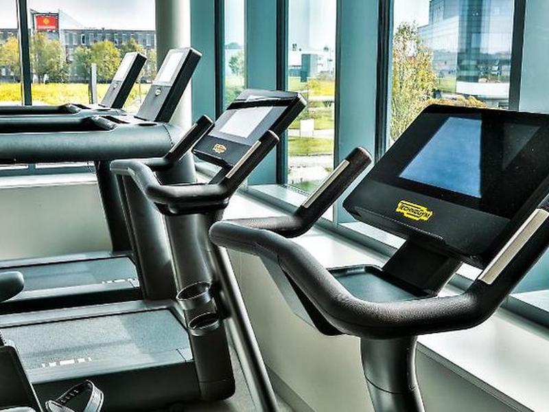 8C412A4CBB3887E388360A587F7D6753