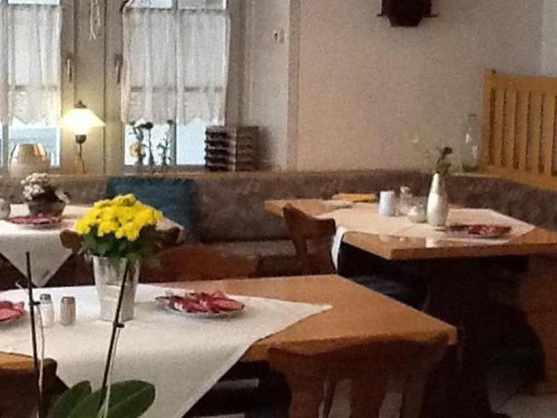 676FDF8B3863F4DBB00E15679FA76B98