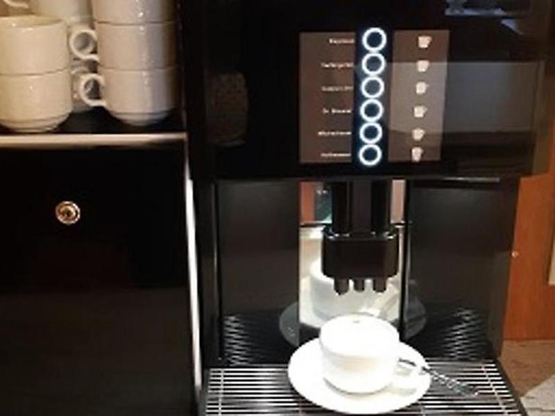 207DDAC9C4413F73D055FA20A7242FC9