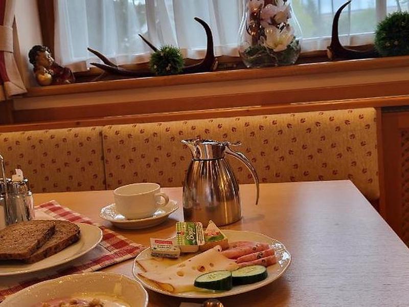 E999206FCEC55C76A724A4D52FD6AFF8