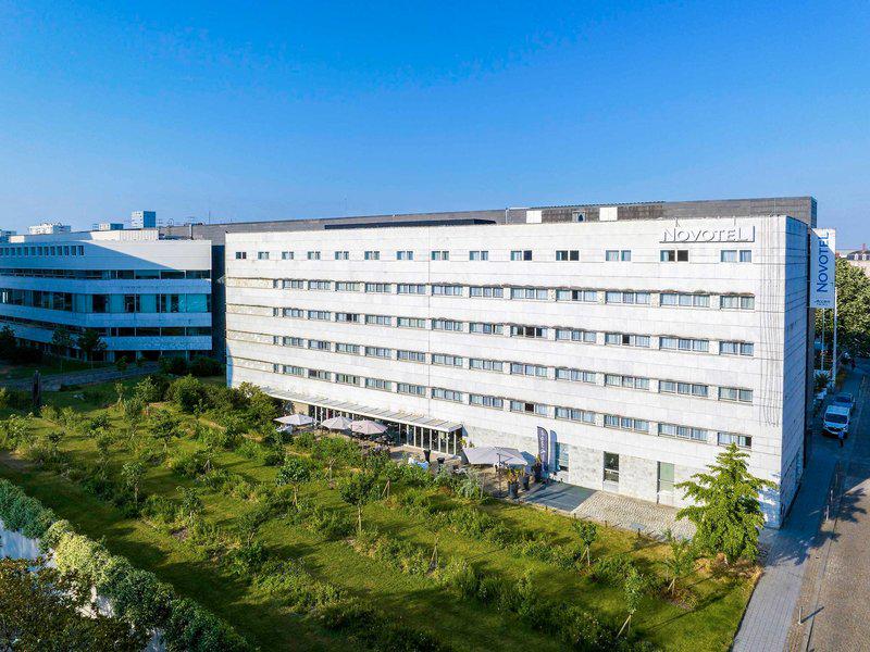 544A7C0D4AD10F45A410EAEED77ED4A0