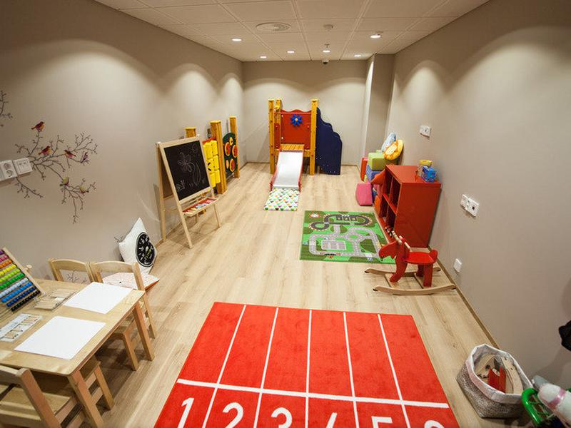 86F2449D3B8D12FE64D1E652B06281FB