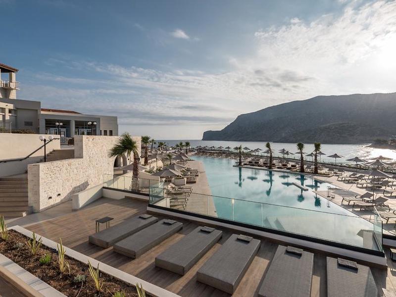 33E68E877FF27DA05ADA40BE6EE4564A