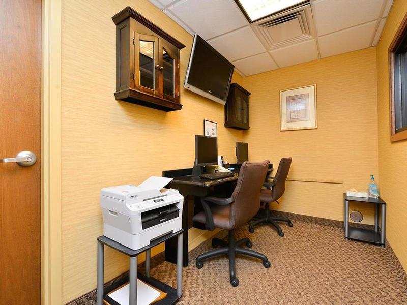 22C0F597E9C295BA70F68FE61AC85E94