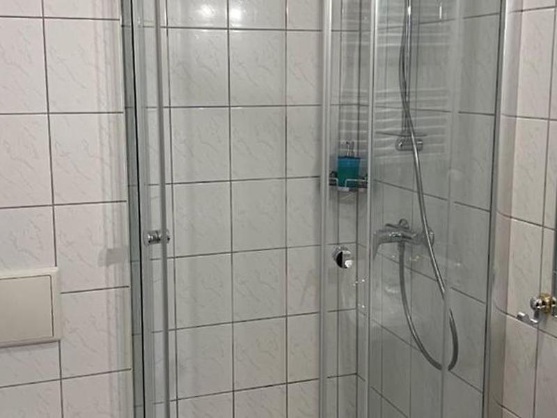 F1A9C615F7A35D28FDCD0480C6F9144F