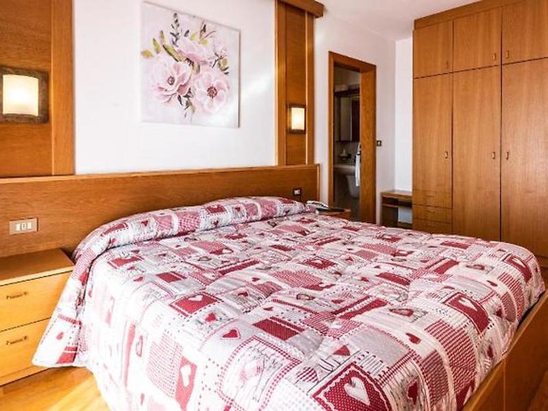 6B53B912816A04D5935B0607A4974DC6