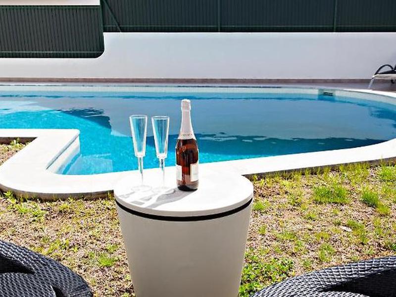 0C2E018A14941C7A856F3D4AFD3EA775