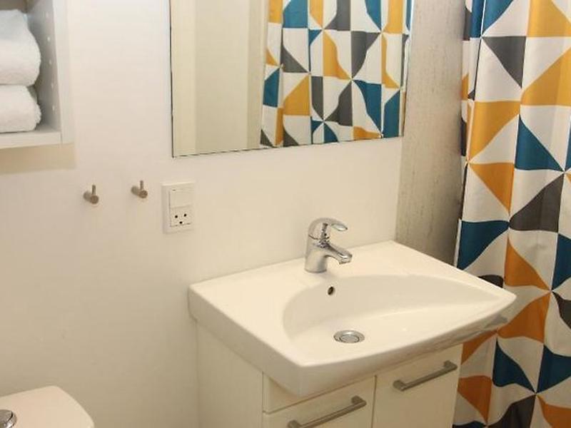 2A5191899DAC32F484C7079735F30DDA