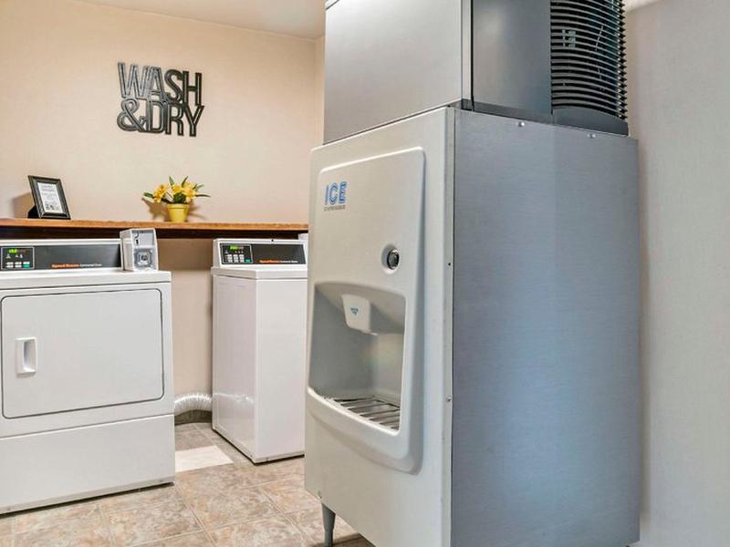 AA6FE1F841C4CE7565BF505ADFCB4612