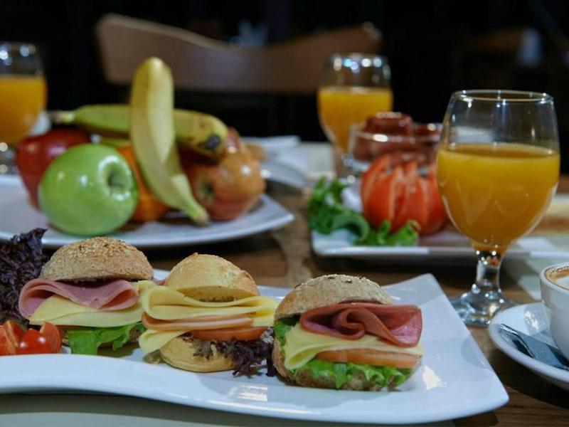 B04F45CE91A190105ED168C9B6AD20AC